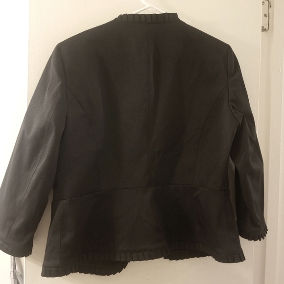 Jones New York Signature Button Down Stretch Jacket Size 10P Black 3/4 sleeve - Picture 5 of 7